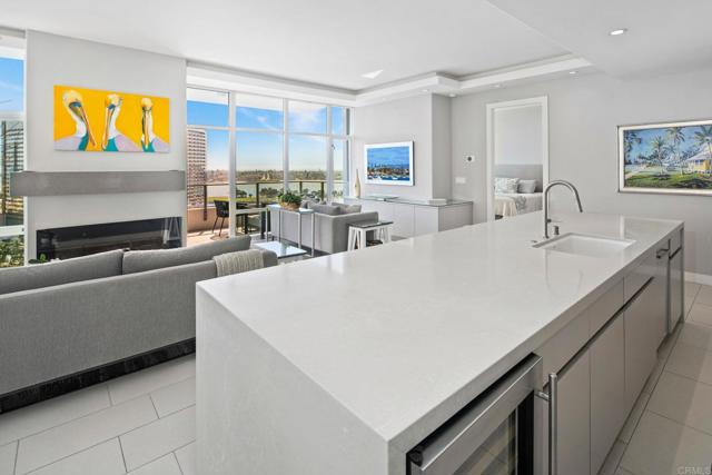 Detail Gallery Image 4 of 46 For 550 Front St #1401,  San Diego,  CA 92101 - 2 Beds | 2/1 Baths