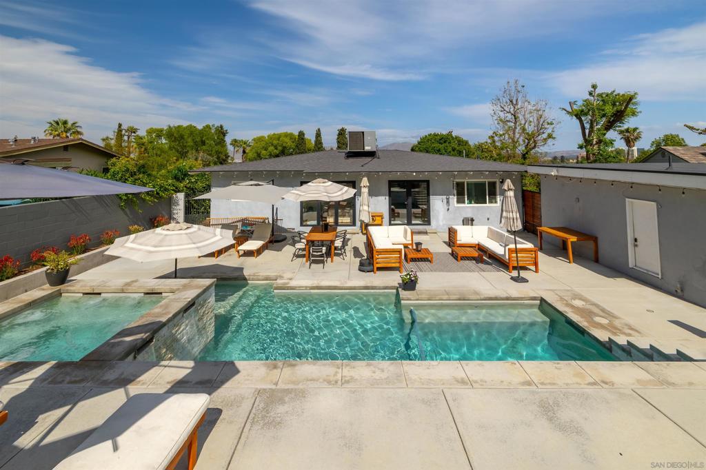 MLS #250027362SD img 31