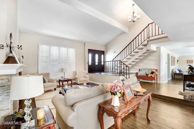 2266 Lansdale Court, Simi Valley CA: https://media.crmls.org/mediaz/6fefa23b-4c8b-46f8-bcc8-fa7dca34e506.jpg