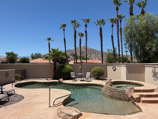 79765 Tangelo, La Quinta CA: https://media.crmls.org/mediaz/6ff0760b-43e5-4eaa-832c-269055363208.jpg