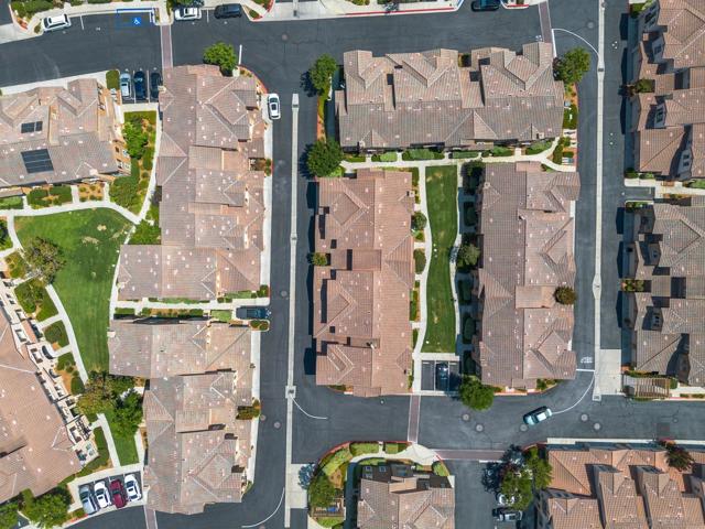 13033 Lamia Point, San Diego CA: https://media.crmls.org/mediaz/6ff0852f-f98c-4740-9907-ed6663c4885d.jpg