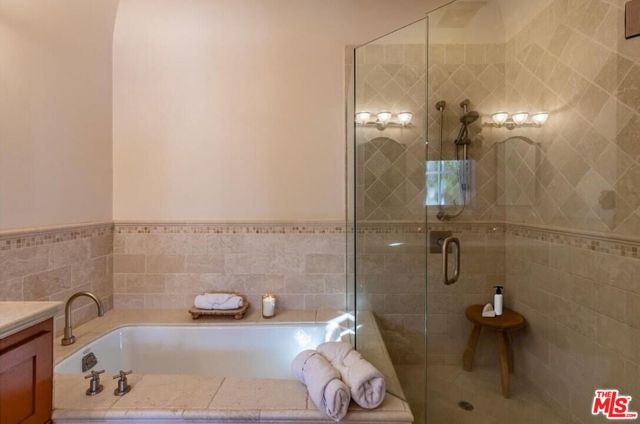202 Canada Street, Ojai CA: https://media.crmls.org/mediaz/6ff1462d-b949-460f-b686-c9ea9699f497.jpg
