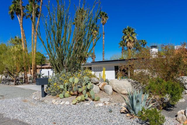 2726 N Cardillo Avenue, Palm Springs, CA 92262