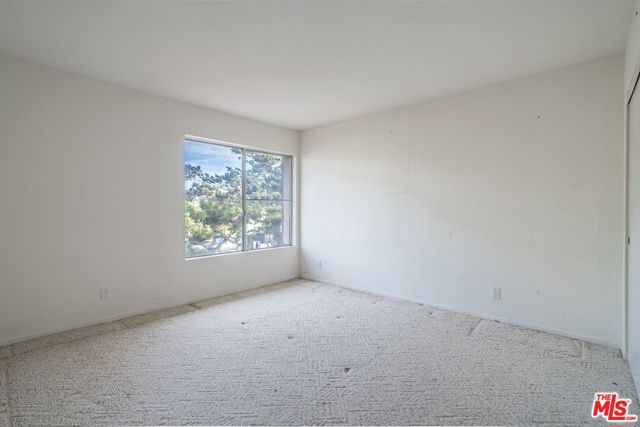 343 Santa Helena, Solana Beach CA: https://media.crmls.org/mediaz/6ff2379c-6723-445b-8521-ffab7fc0a07b.jpg