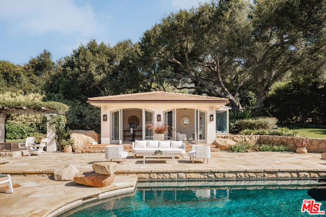 840 Ivy Lane, Montecito CA: https://media.crmls.org/mediaz/6ff3094e-c531-4efe-aa0c-38dc6a91f35b.jpg