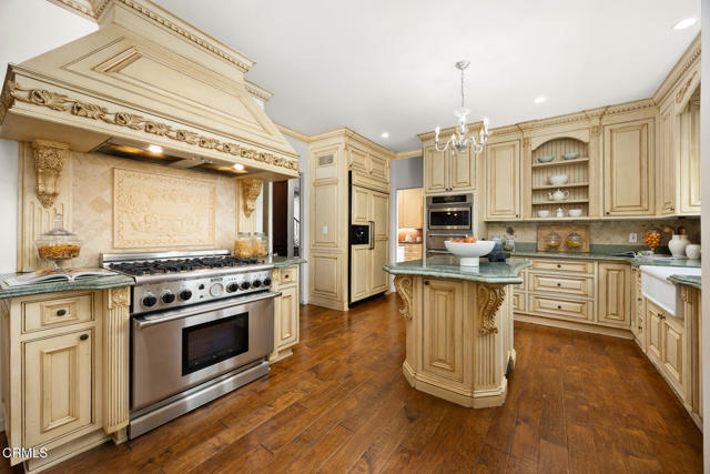 Detail Gallery Image 12 of 39 For 670 San Marino Ave, San Marino,  CA 91108 - 5 Beds | 5/1 Baths