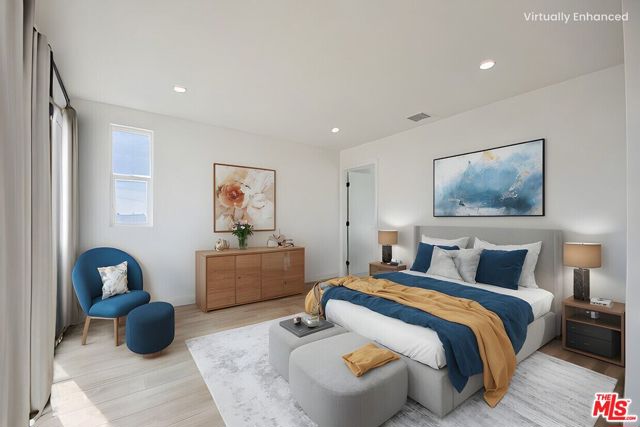 1636 Longwood Avenue, Los Angeles CA: https://media.crmls.org/mediaz/6ff3cbf9-2f96-43af-a624-0d1a9c4ae011.jpg