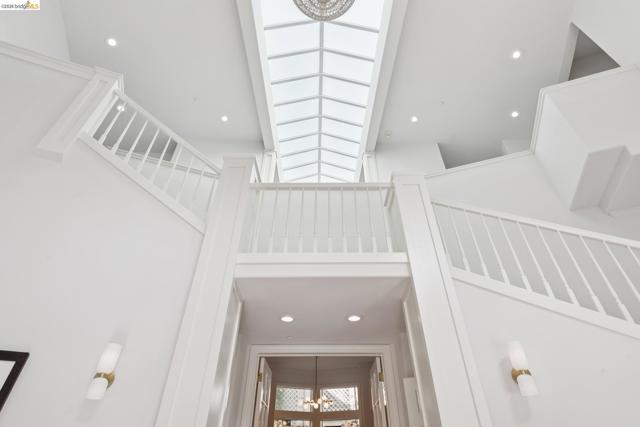 Image 3 of 57 For 23 Valant Place