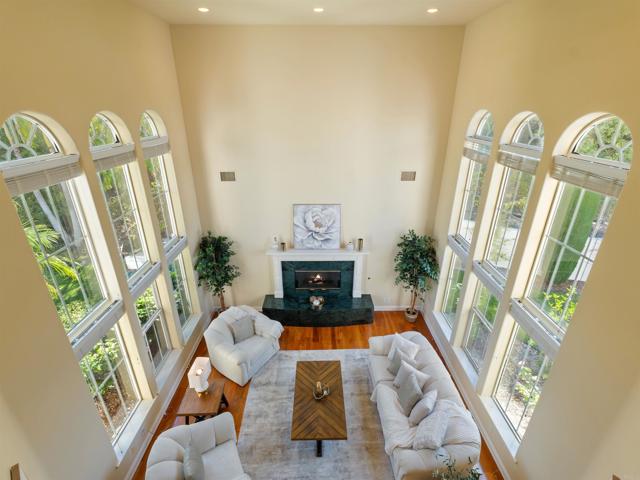 2535 San Clemente Avenue, Vista CA: https://media.crmls.org/mediaz/6ff42c97-b78f-416d-b2ae-0903797428ae.jpg