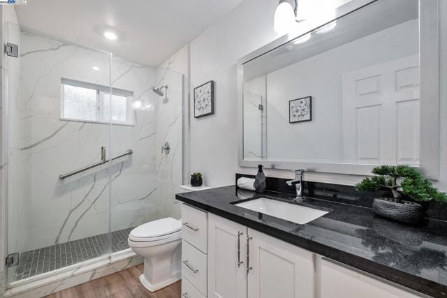 2716 Killdeer Ct, Union City CA: https://media.crmls.org/mediaz/6ff462f6-42dd-4a22-9211-f367082e752c.jpg