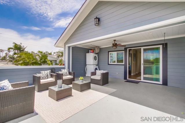 839 Reed Avenue, Pacific Beach (San Diego) CA: https://media.crmls.org/mediaz/6ff5398b-8fc8-4d9c-aba8-cb6331c4a577.jpg