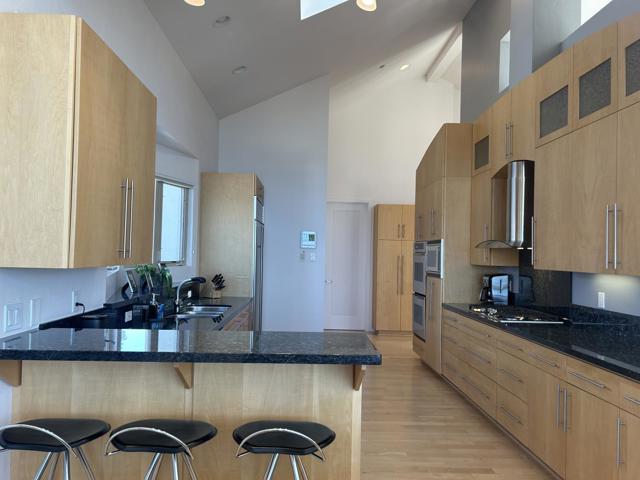 944 W West Cliff Drive, Santa Cruz CA: https://media.crmls.org/mediaz/6ff6369c-7f82-4152-8e1f-d81edec44e72.jpg