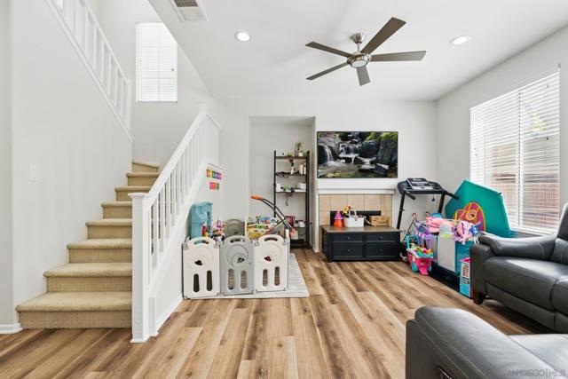 2855 Bear Valley Rd, Chula Vista CA: https://media.crmls.org/mediaz/6ff7e369-c4a3-4a43-a4a6-a08b28107487.jpg