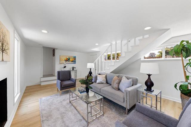 1032 Toyon Drive, Burlingame CA: https://media.crmls.org/mediaz/6ff7fa06-5b19-43eb-bc8c-6073221a2ecd.jpg