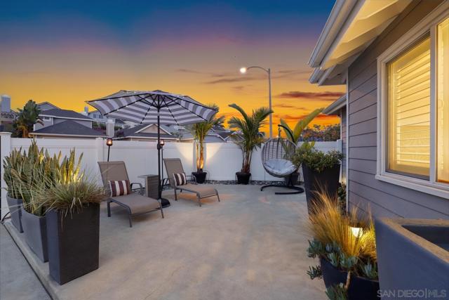 6951 Quiet Cove Dr, Carlsbad CA: https://media.crmls.org/mediaz/6ff83939-6a0b-45a4-8e99-339fc4d90fca.jpg
