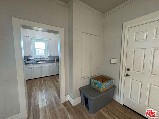Image 10 of 66 For 745 Front Street