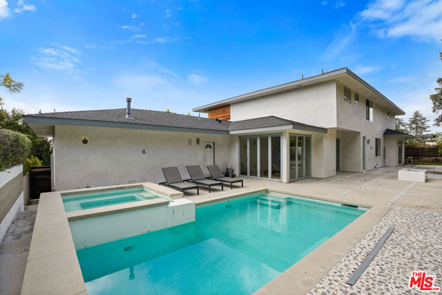 Image 2 for 7927 Oceanus Dr, Los Angeles, CA 90046