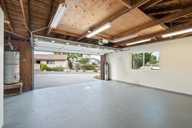 5416 Horse Ridge Way, Bonita CA: https://media.crmls.org/mediaz/6ffa9074-794e-408a-a735-218c16506602.jpg