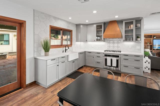 4407 Dakota Drive, San Diego CA: https://media.crmls.org/mediaz/6ffc0cd5-278d-4063-ba08-3f478f9d6f7b.jpg