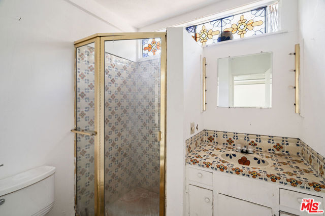 7319 Woodrow Wilson Drive, Los Angeles CA: https://media.crmls.org/mediaz/6ffc7798-5d86-4de5-823b-a50f2f8e5740.jpg