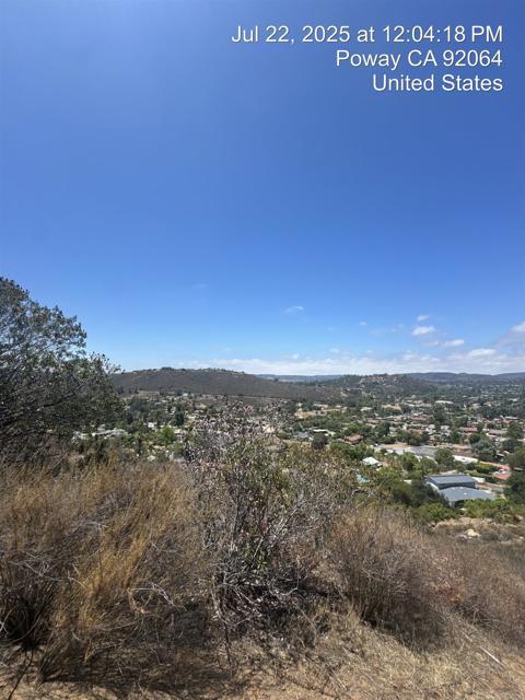 43 Carlson Court, Poway CA: https://media.crmls.org/mediaz/6ffcb319-dd26-4dbb-9f16-9d0f9b0852ef.jpg