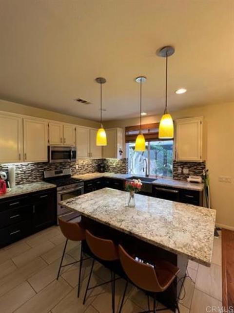 Image 4 of 19 For 1575 Moonbeam Lane