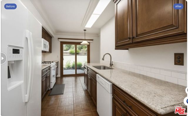 22211 Frontier Place, Chatsworth CA: https://media.crmls.org/mediaz/6ffe118a-e00f-4531-be6f-4fac167ad960.jpg