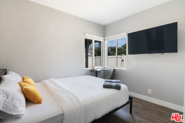 11222 Sylvan Street, North Hollywood, California 91606, 4 Bedrooms Bedrooms, ,3 BathroomsBathrooms,Single Family Residence,For Sale,Sylvan,24390141
