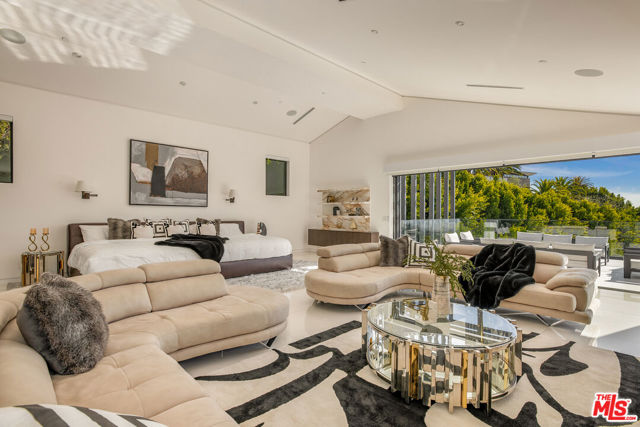 677 Nimes Road, Los Angeles CA: https://media.crmls.org/mediaz/7000a16e-9d60-4b59-86f5-06c930dcb9ff.jpg