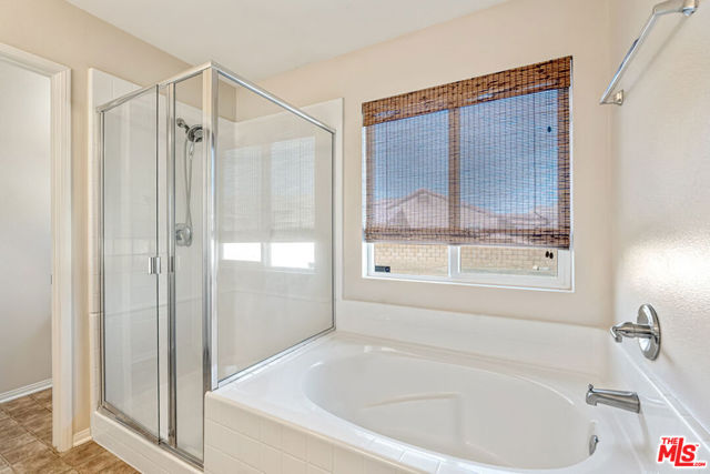 17794 Cabazon Road, Apple Valley CA: https://media.crmls.org/mediaz/7001069d-49cd-44ac-85f5-642b9e4b4df4.jpg