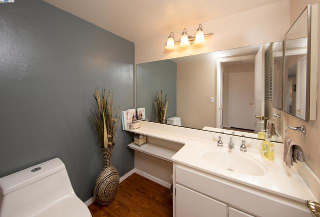 2617 Star Tree Ct., Martinez CA: https://media.crmls.org/mediaz/7001881c-330c-40da-949a-fe3e929ffcde.jpg
