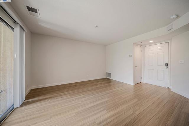 4772 Nicol Cmn, Livermore CA: https://media.crmls.org/mediaz/7001d278-d6b7-4dc7-8c6d-04d72bd2bdbb.jpg
