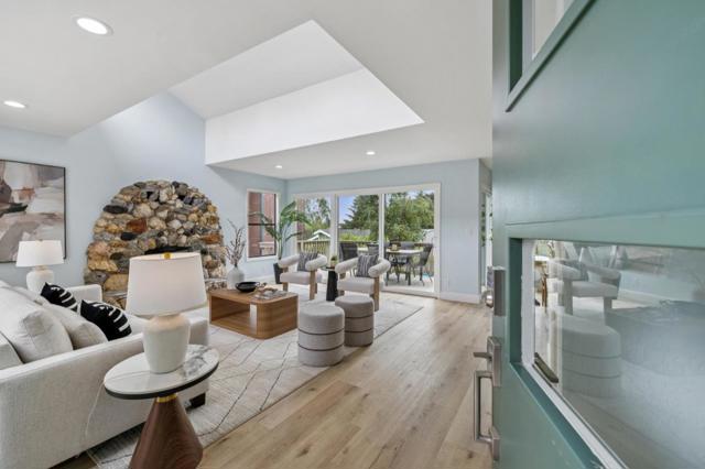 389 Avenue Granada, El Granada CA: https://media.crmls.org/mediaz/7003c702-63f3-4e2b-923d-8e58e3445693.jpg