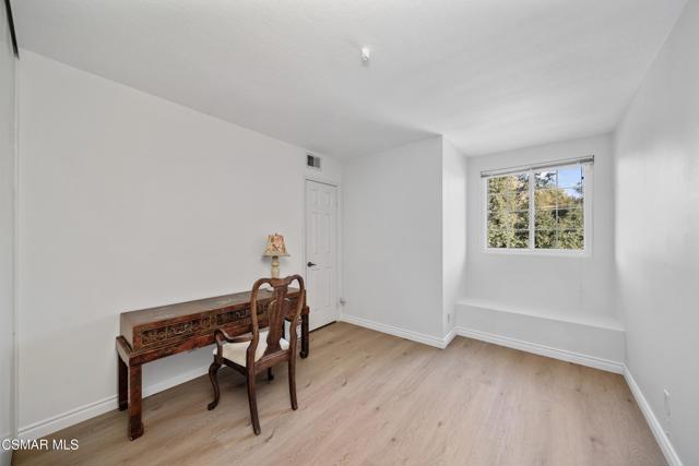 6755 Oak Springs Drive, Oak Park CA: https://media.crmls.org/mediaz/700495c5-1c9a-42aa-85da-ff23cff26c58.jpg