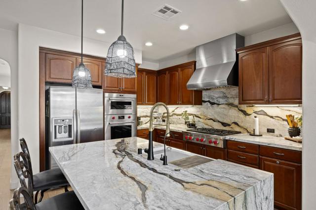 7632 Braid Court, Gilroy CA: https://media.crmls.org/mediaz/7004a6b6-e97e-4456-b976-0f9dc0490e48.jpg