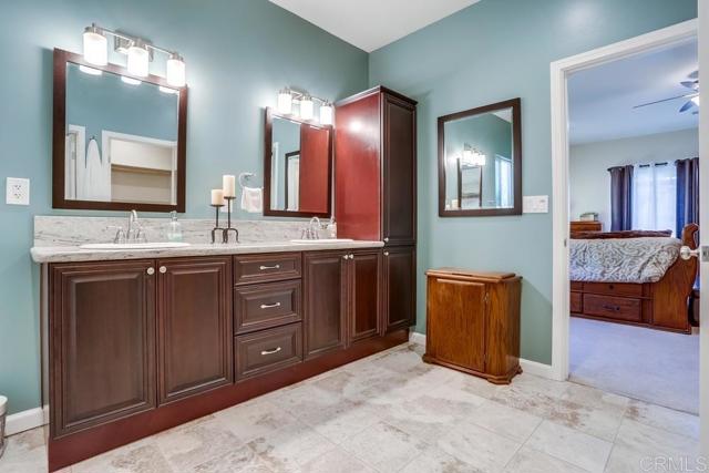 11541 Westhill, Lakeside CA: https://media.crmls.org/mediaz/7004fb5d-30f9-4cde-a5e4-0494f66ed70e.jpg