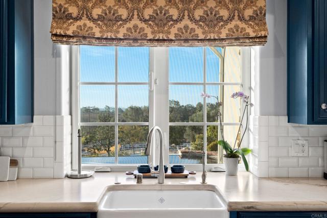 3401 Adams Run, Encinitas CA: https://media.crmls.org/mediaz/700541f3-b73e-46ad-8c3d-aa8a9dc6a961.jpg