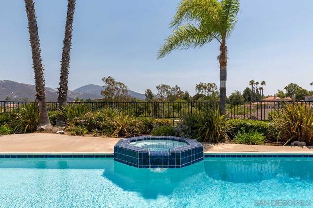 13388 Highlands Ranch Rd, Poway CA: https://media.crmls.org/mediaz/7005db18-a650-4ed7-9ee9-358aa4fb3607.jpg