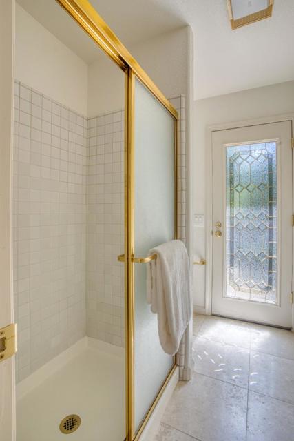 18 Foothill Place, Pleasanton CA: https://media.crmls.org/mediaz/70071694-ddf3-473e-af55-cd0cbf27f7c7.jpg
