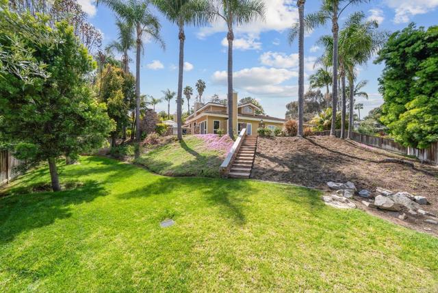 753 Jacquelene Ct, Encinitas CA: https://media.crmls.org/mediaz/70077871-37ec-4c66-ac33-fe24be99dc61.jpg