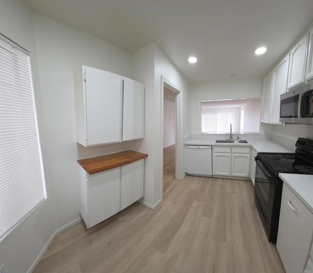 Image 7 of 23 For 3525 Lebon Drive 211