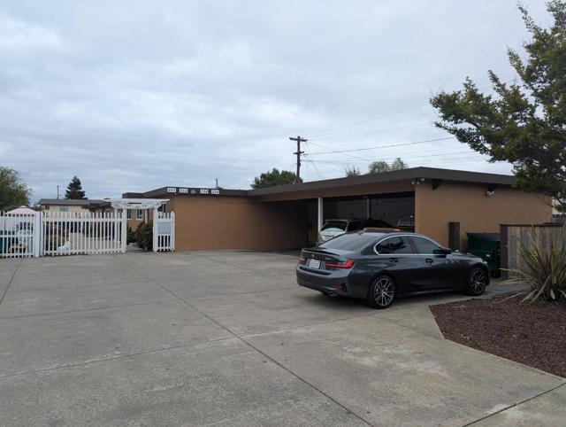 250 Schafer Road, Hayward CA: https://media.crmls.org/mediaz/70082b7e-9e79-453f-a01f-19b5700ccf64.jpg