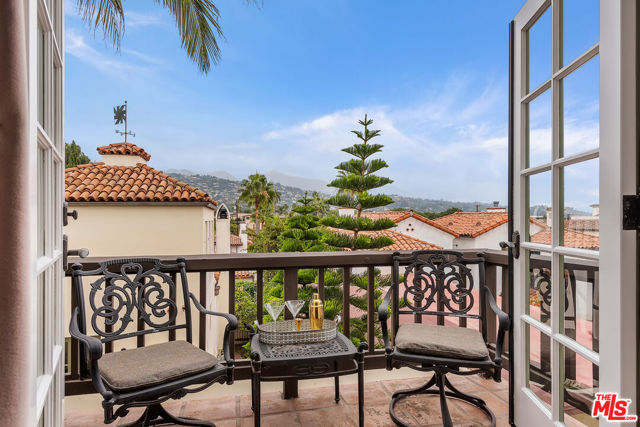 1024 Garden Street, Santa Barbara CA: https://media.crmls.org/mediaz/7008b76e-0729-48cf-8736-e0da2b70430d.jpg