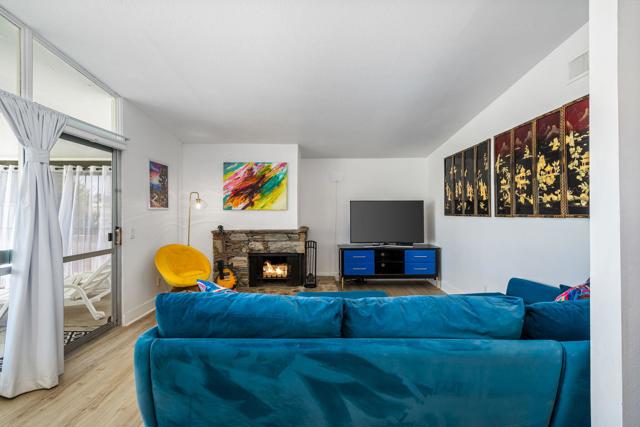 43709 Louisiana Street, Palm Desert CA: https://media.crmls.org/mediaz/7008fb8c-6356-4071-9c3e-97782c5359b3.jpg