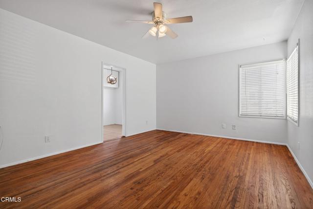 Detail Gallery Image 5 of 33 For 113 E Cedar St, Oxnard,  CA 93033 - 3 Beds | 2 Baths