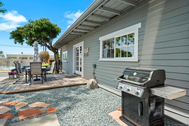 1971 Ebers Street, San Diego CA: https://media.crmls.org/mediaz/7009396f-f233-4008-a24d-d5658d3cb647.jpg