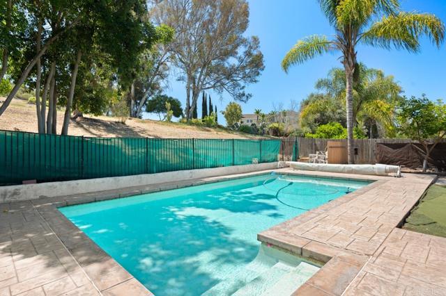 Detail Gallery Image 64 of 75 For 1975 Belmore Ct, El Cajon,  CA 92020 - 5 Beds | 3 Baths