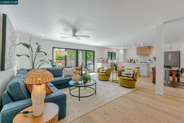 503 Vine Hill Way, Martinez CA: https://media.crmls.org/mediaz/700bb13a-3c67-4cc8-b697-4aec27b005f3.jpg