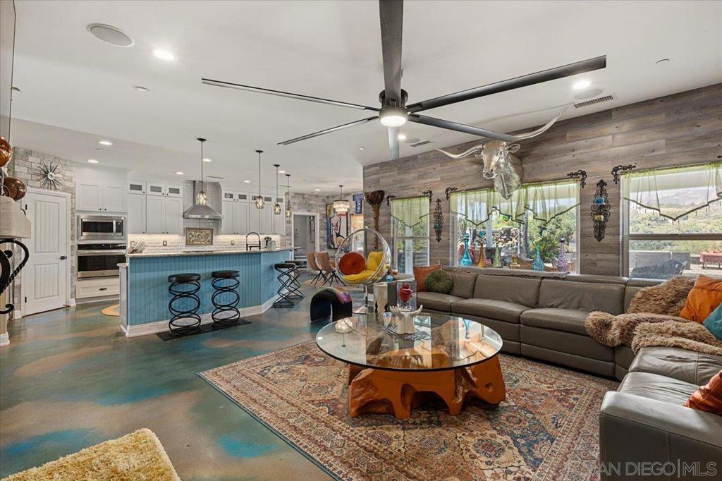 MLS #250034986SD image #24