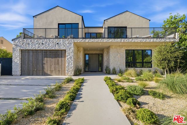 5 Bed Home for Sale in Encino, California